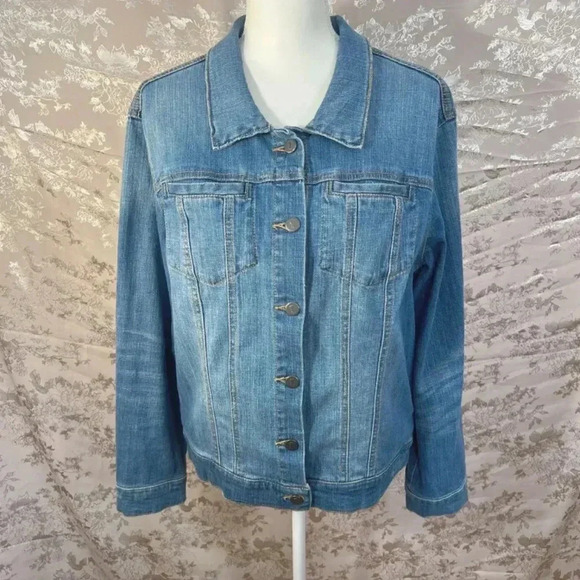 SOLD Anthropologie Pilcro and the Letterpress Amore Floral Embroidered Denim - Picture 5 of 9